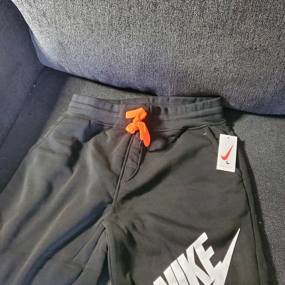 NIKE Men's Shorts